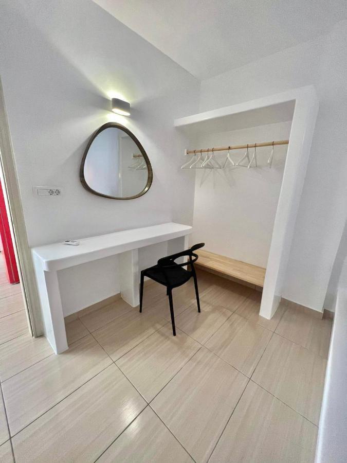 Blackrock Suites Karterádos Eksteriør bilde